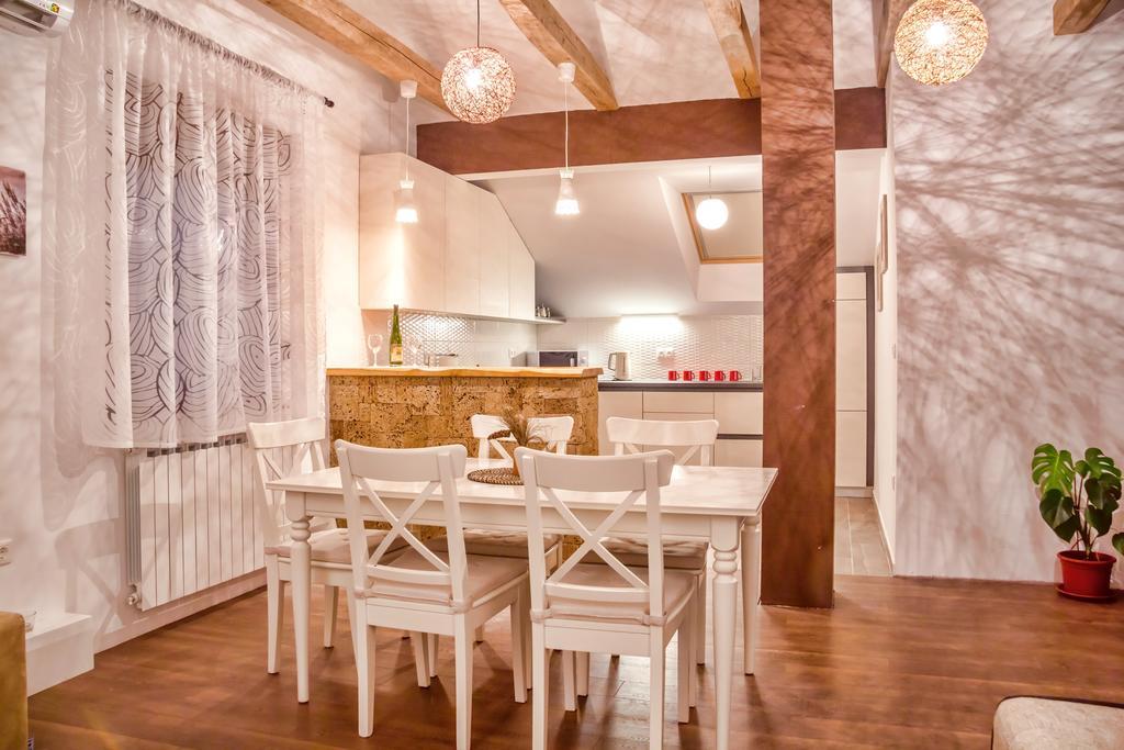 Apartments Lucic Slunj Habitación foto